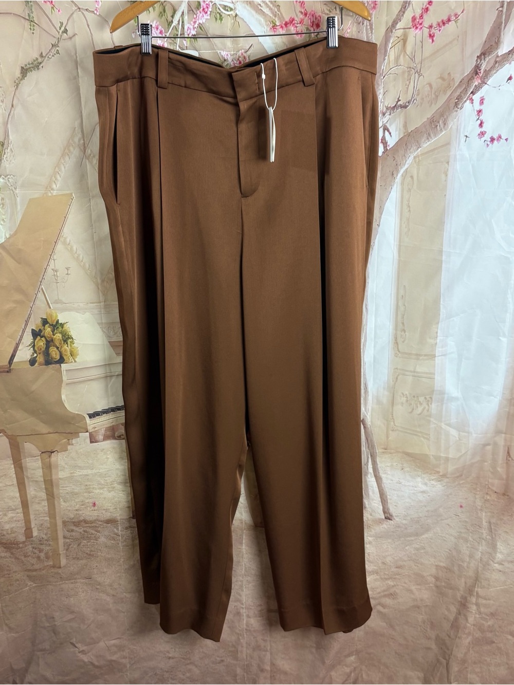 NEW Vince Brown Wide-Leg Pleated Pants - Picture 2 of 10